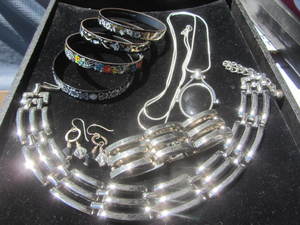 lot 207 image: Costume Jewelry