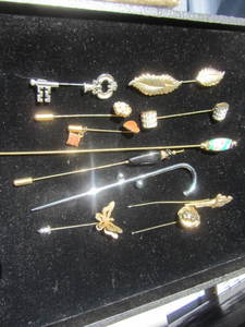 lot 208 image: Hat & Stick Pins