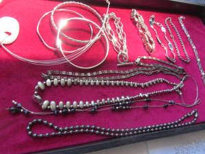 lot 210 image: Costume Jewelry