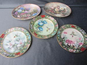 lot 182 image: Lena Lius Collector Plates