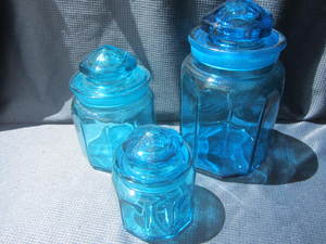 lot 141 image: Vintage Canisters