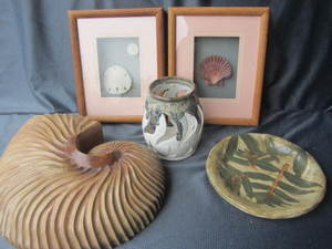 lot 157 image: Shells, Votive, Plate
