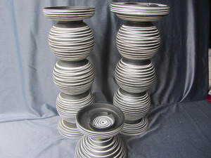lot 160 image: Vintage Haeger Ashtrays, Stands