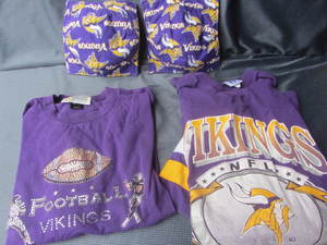 lot 164 image: MN Vikings Shirts & Hot Pads