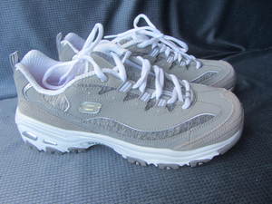 lot 173 image: New Sketchers