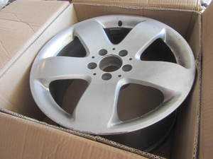lot 101 image: Four Mercedes Rims, Used