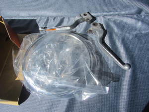 lot 105 image: HD Headlamp & Levers