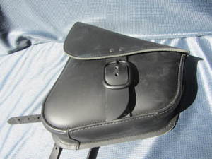 lot 118 image: HD Willie & Max Leather Bag