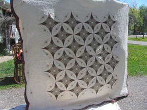 lot 29 image: QuiltCoverlet