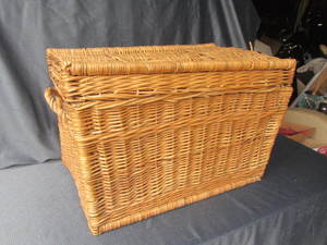 lot 28 image: Wicker Trunk