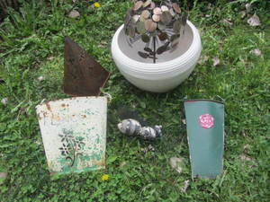 lot 59 image: Garden Decoration