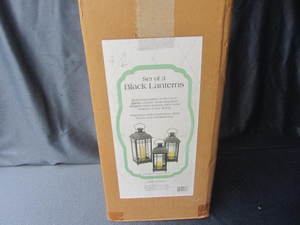 lot 76 image: Yard Lanterns, New