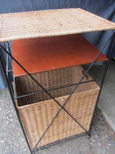 lot 94 image: Occasional Stand