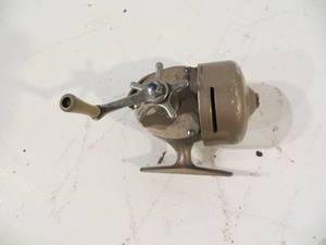 VINTAGE Shakespeare Push-Button Wondercast