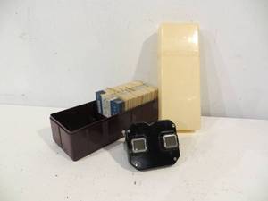VINTAGE View-Master in Case with TONS of Reels