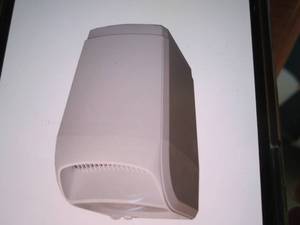 lot 26 image: Aircare 6 Gallon Evaporative Humidi...
