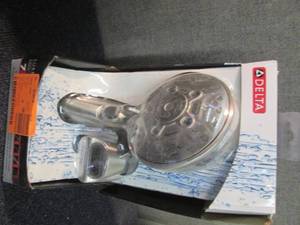 lot 33 image: Delta SureDock 7-Spray 5 in. Single...