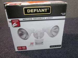 lot 50 image: Defiant 180 Degree White Motion-Sen...