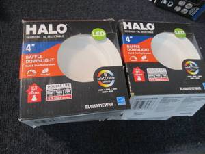 lot 68 image: 4 Halo RL 4 in. White Integrated LE...