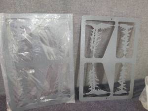 lot 93 image: 2 Metal Ware Pieces...