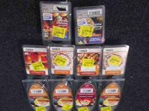 lot 220 image: 10 Packs Scented Wax Melts...