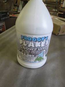 lot 232 image: 9 Gallons Froggys Flakes extra Dry ...