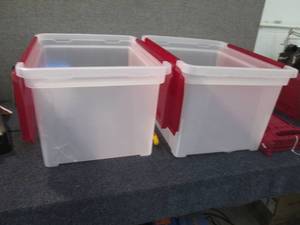 lot 283 image: Iris Light Storage Box with 4-Light...