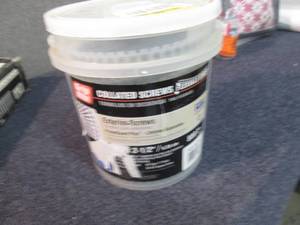 lot 311 image: #8 x 2-12 in. Square Coarse Polyme...
