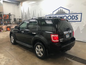 2009 Ford Escape 4x4 -No Reserve-