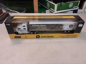 Ertl 164 Scale John Deere Peterbilt Semi With Trailer