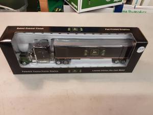 Spec Cast John Deere Peterbilt TractorTrailer