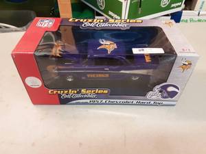 Ertl Vikings 125 Scale 1957 Chevy Hard Top