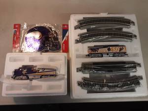 Vikings Train Set With COA, Vikings Helmet Magnets