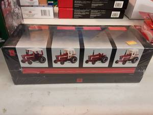 Ertl IHC 66 Series 4  4-Tractor Set Unopened