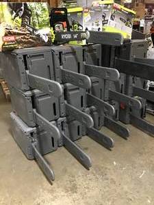 lot 29 image: Pallet with Assorted Ryobi gas chainsaws various conditions customer returns