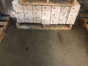 lot 41 image: Pallet whit 21 cases of Home Decorators Collection Hand Scraped Strand Woven Walnut 38 in. T x 4.92 in. W x 72.83 in. L Engineered Click Bamboo Flooring in good conditions