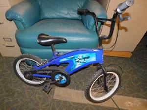 lot 29 image: Childs Star Wars Bike