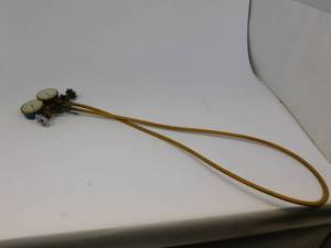 lot 61 image: 2-Way Manifold Gauge Set