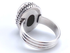 lot 42 image: Red Jasper Oval Cabochon Sterling Silver Ring