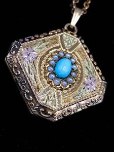 lot 55 image: Precious Victorian Costume Jewelry Locket