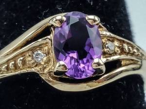 lot 57 image: Amathyst and Diamond 10k Ring