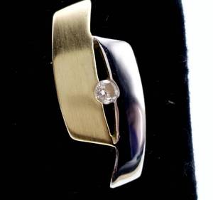 lot 59 image: Diamond Estate Earrings 14k Gold Two-Tone White with Textured Yellow
