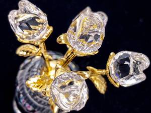 lot 65 image: Rare Swarovski Crystal Wine Stopper with Color Crystal Center Pocket