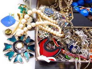 lot 66 image: Vintage Jewerly Box with Gold, Sterling, and Vintage Jewelry.
