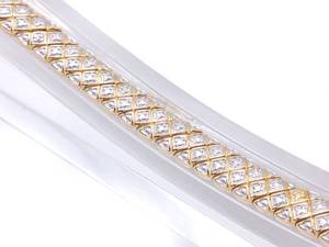 lot 16 image: Diamond Tennis Bracelet 8 12 Long