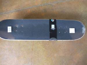 lot 8 image: Kryptonics Recruit Complete Skateboard (31 x 7.5) -Not used