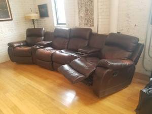 lot 31 image: Dark Recliner  Sectional