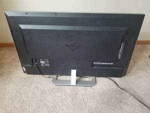 lot 12 image: Vizio M-Series 42 Class Full-Array LED Smart TV M422i-B1