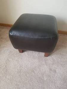 lot 66 image: Elegant Leather Chair and Ottoman by Cali Italia