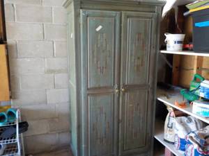 Armoire 39 x 20 x 74...